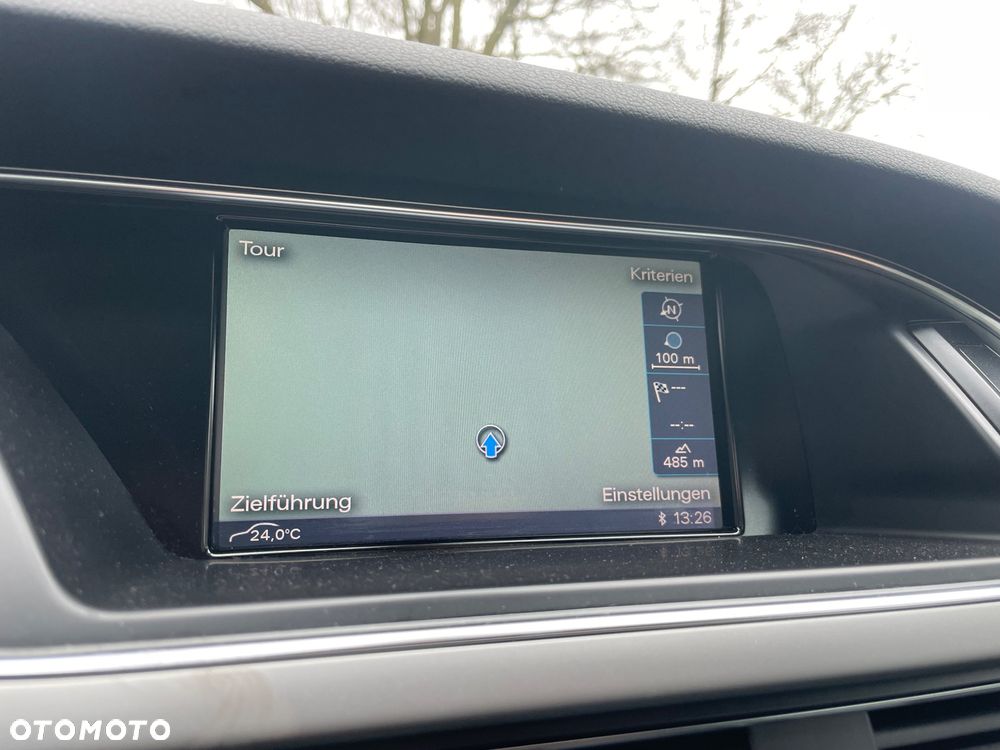 Audi A4 Avant 2.0 TDI DPF S line Sportpaket - 8