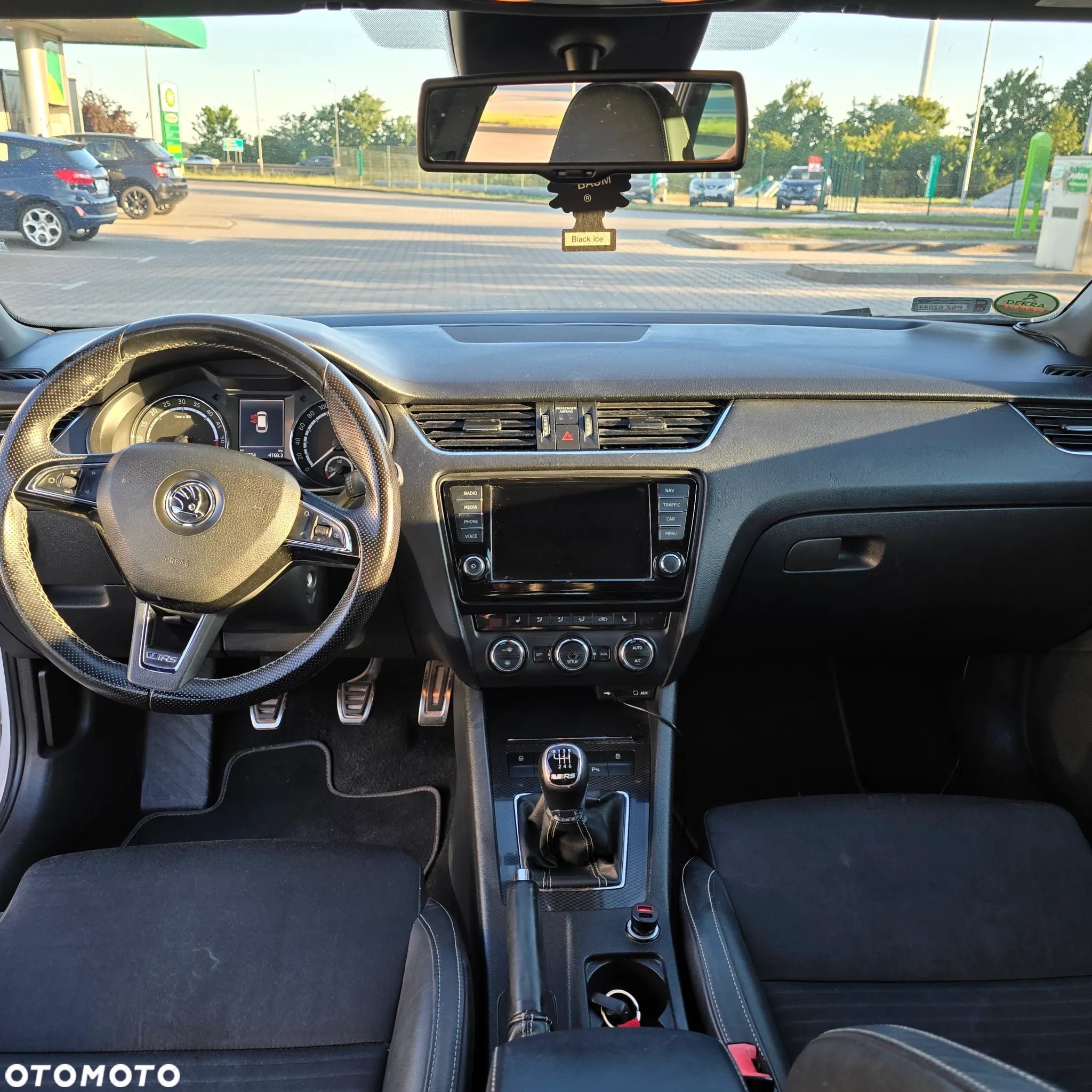 Skoda Octavia Combi 2.0 TDI RS - 18