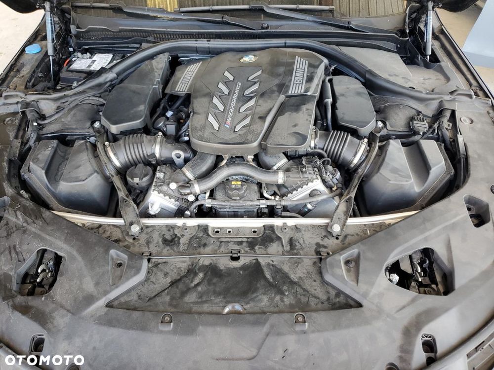 BMW Seria 8 M850i xDrive - 11
