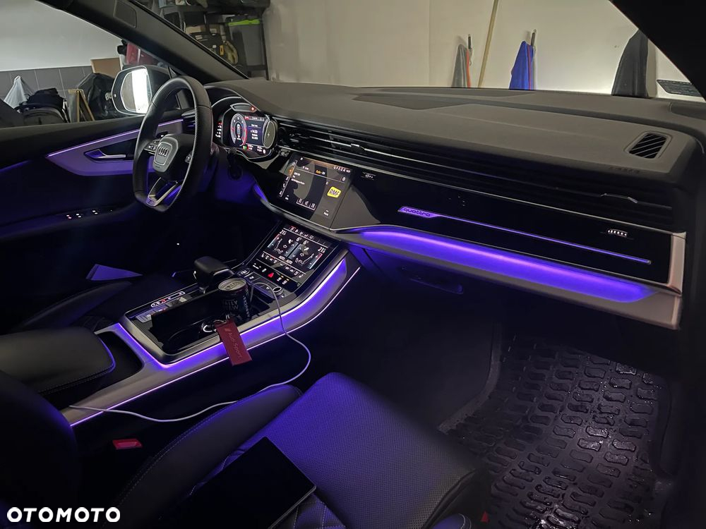Audi Q8 - 16