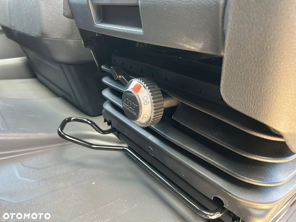 Volkswagen Crafter 35 Brygadówka/Fugron/AUTOMAT/L4H3, 2.0BiTDI 177KM, 4490mm, Wysoki dach, r.o. 4490 - 39
