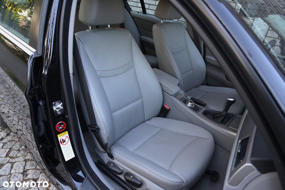 BMW Seria 3 - 33