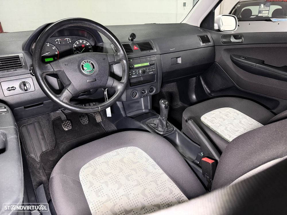 Skoda Fabia Break 1.4 16V Sport - 16