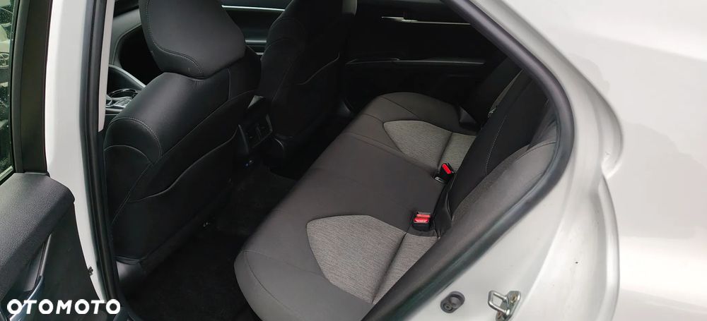Toyota Camry 2.5 Hybrid Comfort CVT - 11