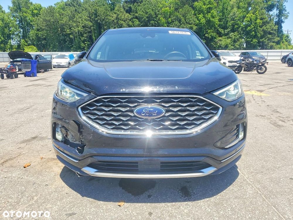 Ford Edge - 5