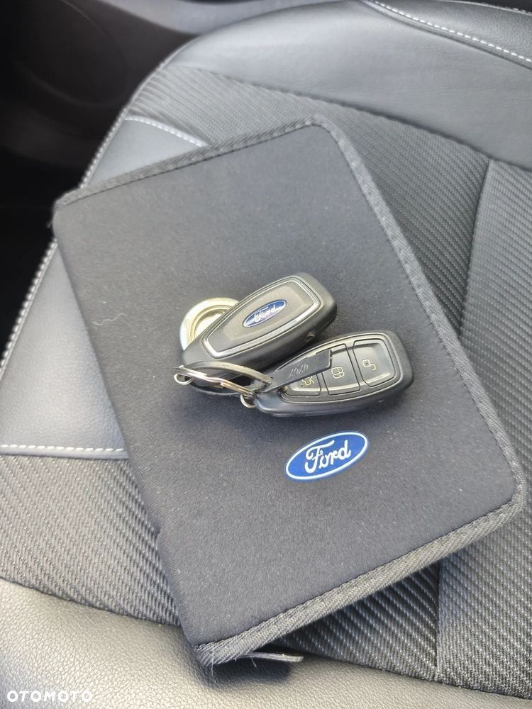 Ford Kuga 2.0 TDCi 4x4 Titanium - 40