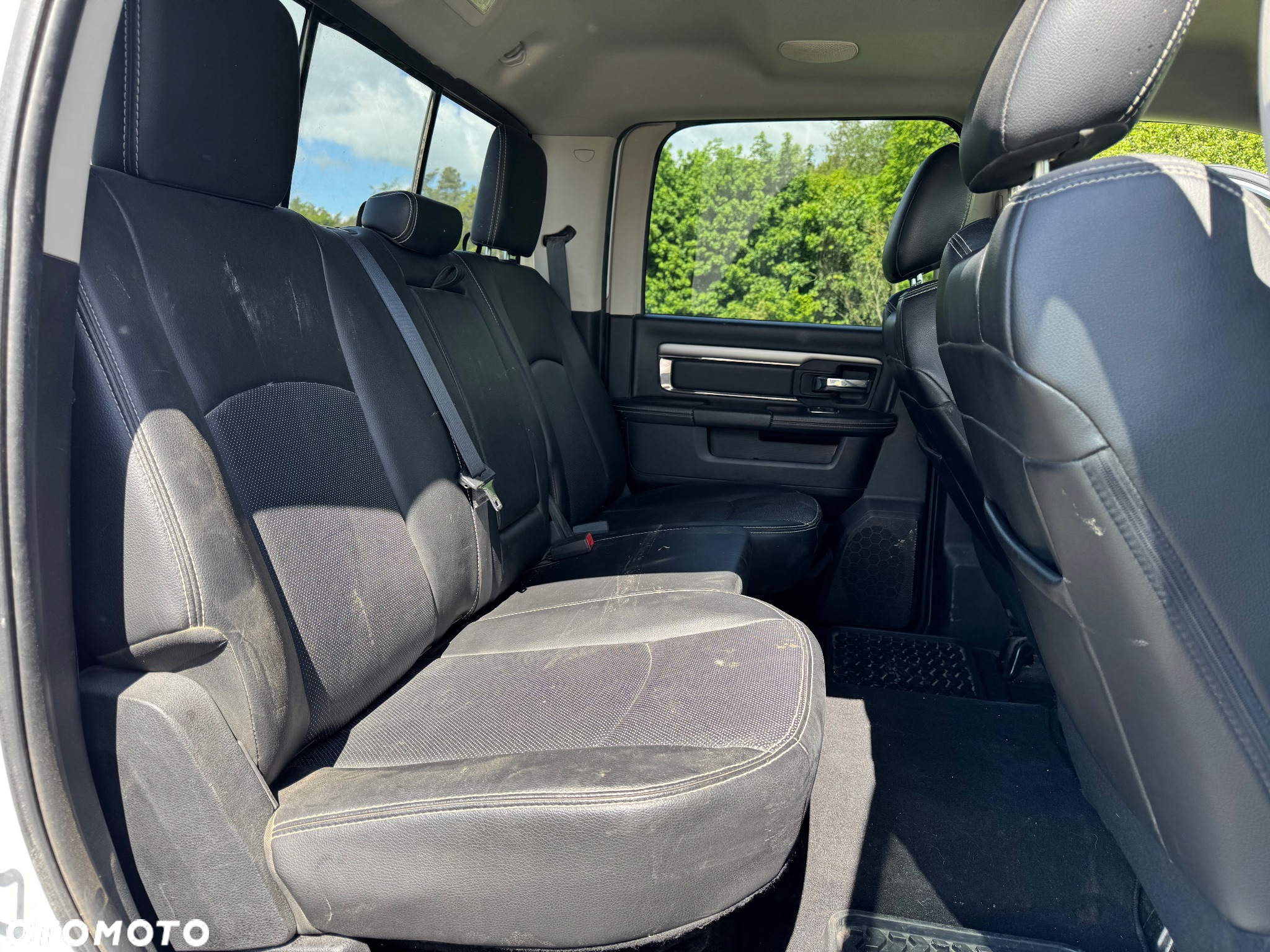 Dodge RAM 1500 5.7 4x4 - 22
