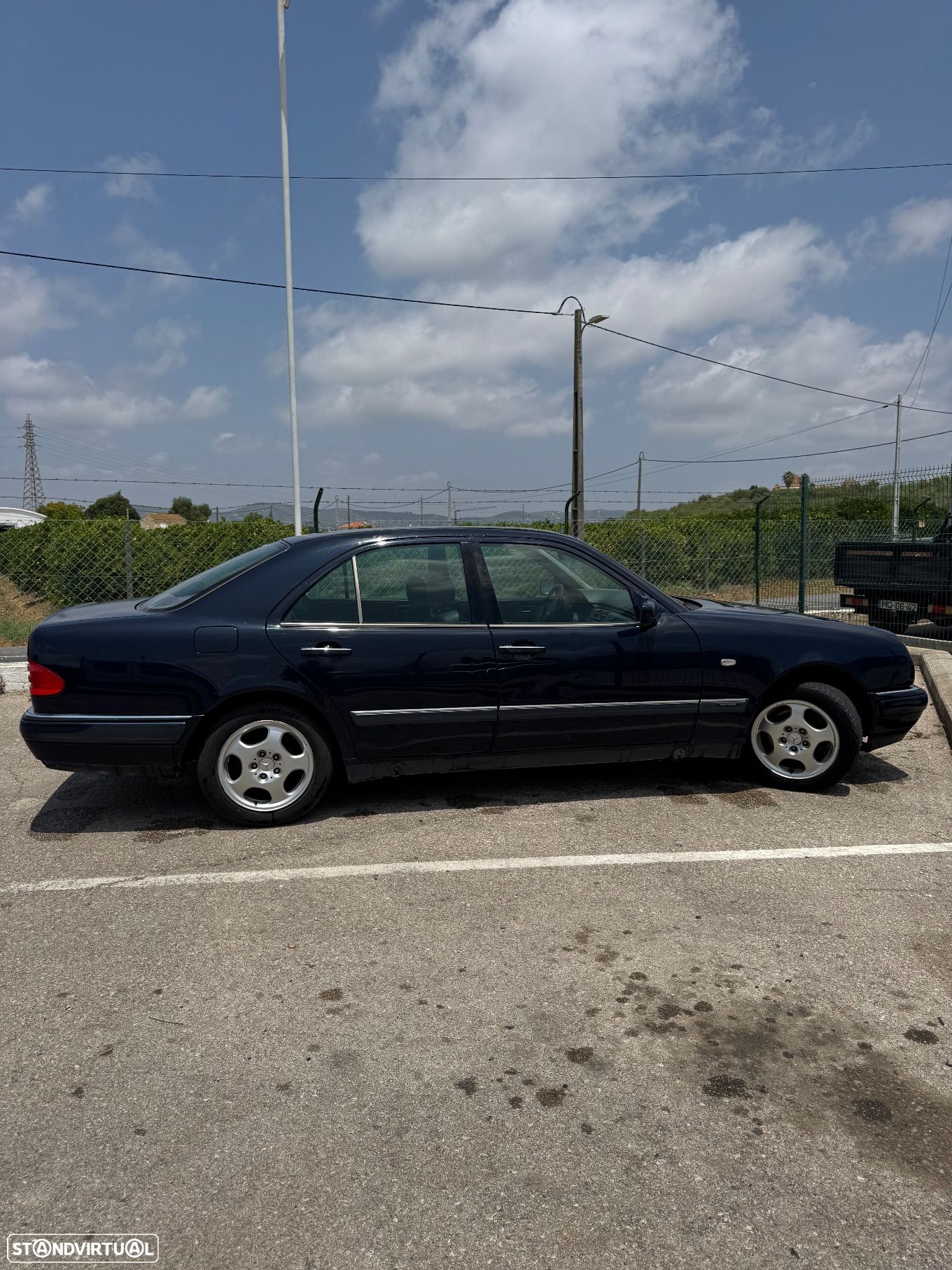 Mercedes-Benz E 200 Kompressor Classic - 1