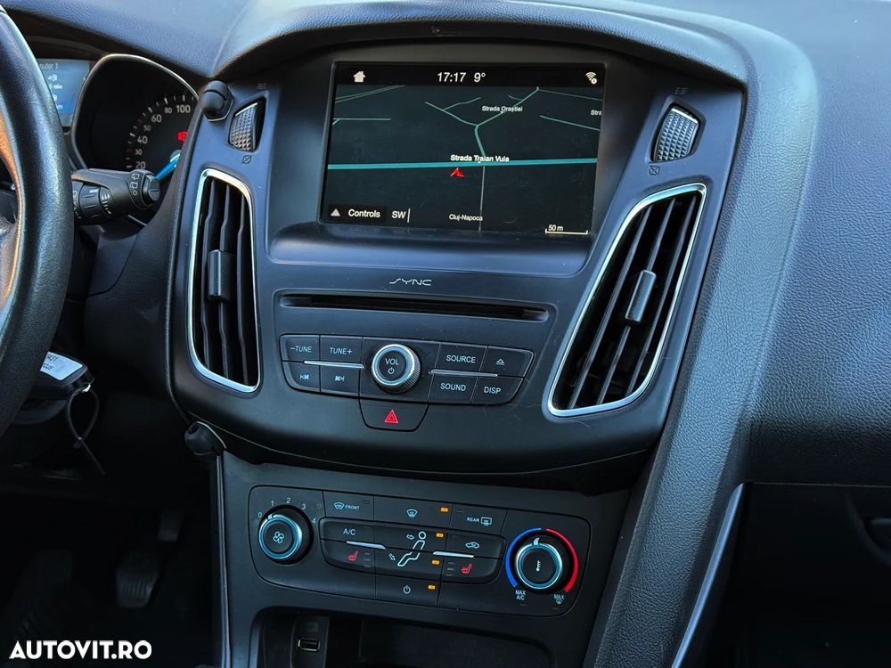 Ford Focus 1.5 EcoBlue Titanium Business - 11