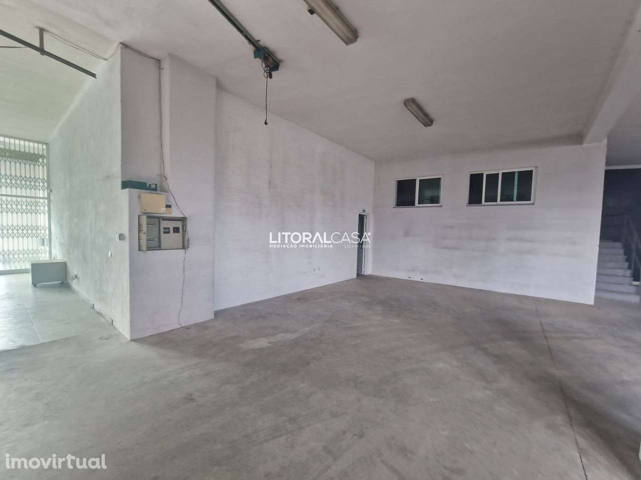 Armazém com Montra - 366 m2 - Grande imagem: 4/23