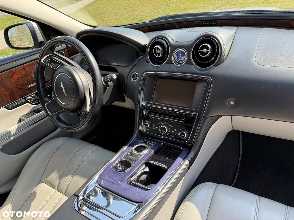 Jaguar XJ 3.0 V6 Kompressor AWD Premium Luxury - 7