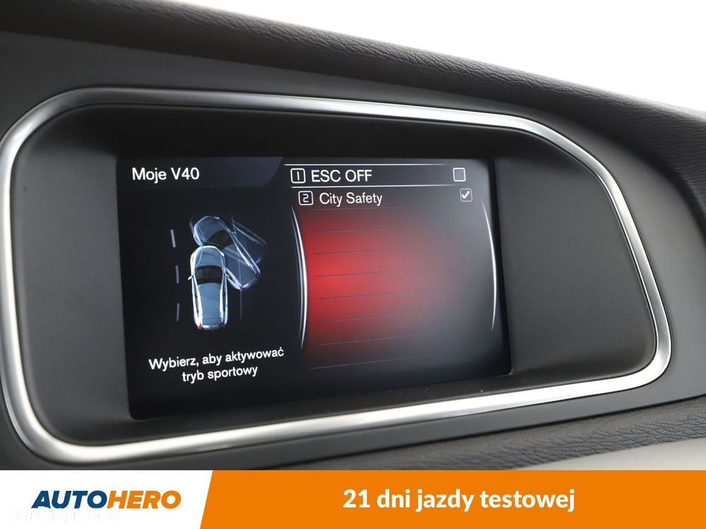Volvo V40 Cross Country D2 Momentum - 22