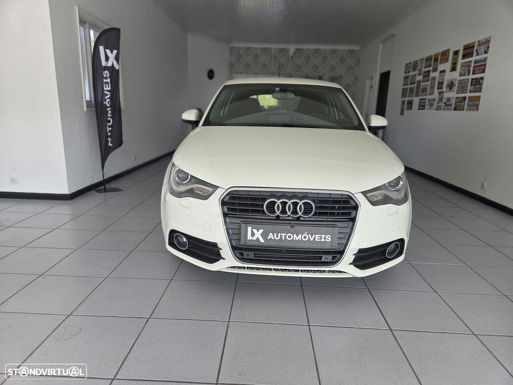 Audi A1 2011 photo 3