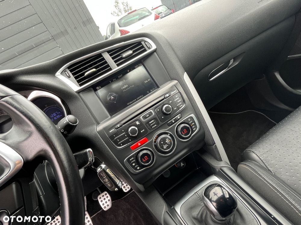 Citroën DS4 e-HDi 110 SoChic - 20