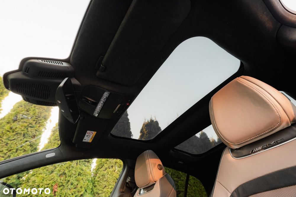 Mercedes-Benz AMG GT 43 4-Matic+ - 16