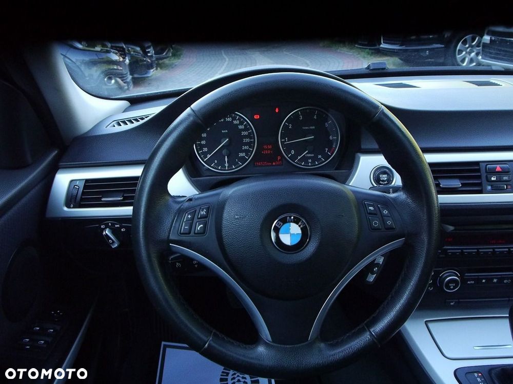BMW Seria 3 318i Edition Sport - 20