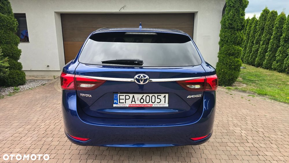 Toyota Avensis - 8