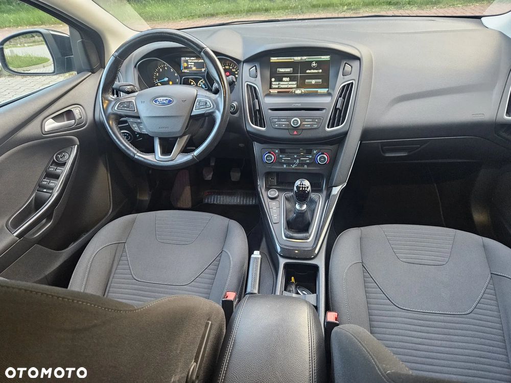 Ford Focus 1.5 EcoBoost STart-Stopp-System TITANIUM - 10