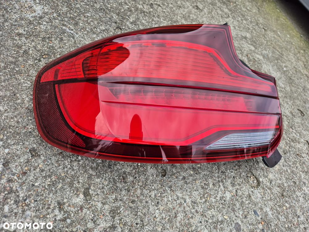 BMW 2 F22 F23 LCI lifting lampa tylna lewa LED - 1
