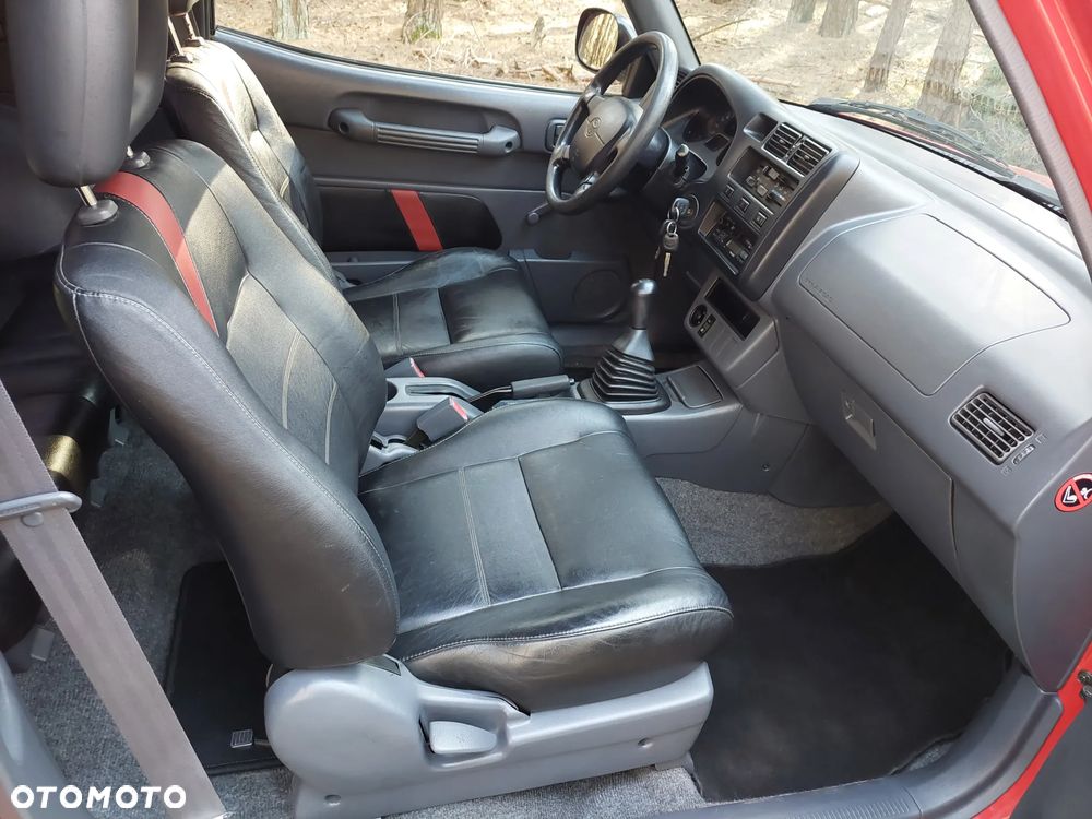 Toyota RAV4 2.0 - 23