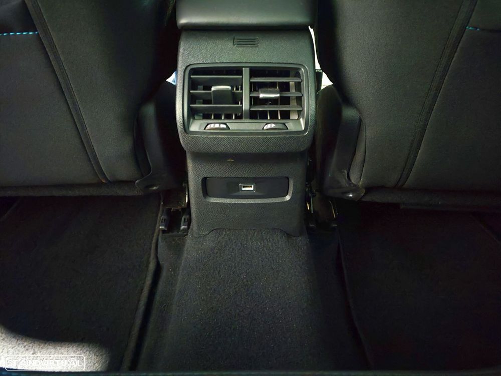 Citroën C4 X 1.2 PureTech Plus EAT8 - 31