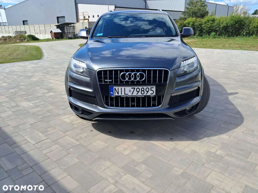 Audi Q7 - 1