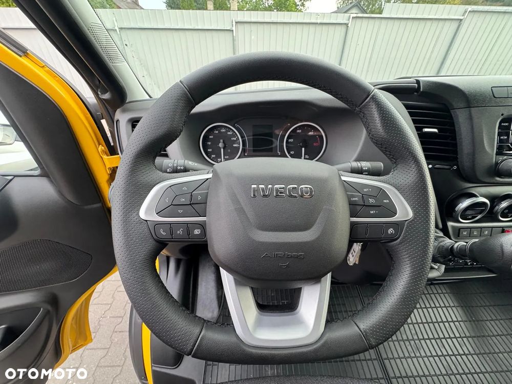 Iveco 70C18 - 18