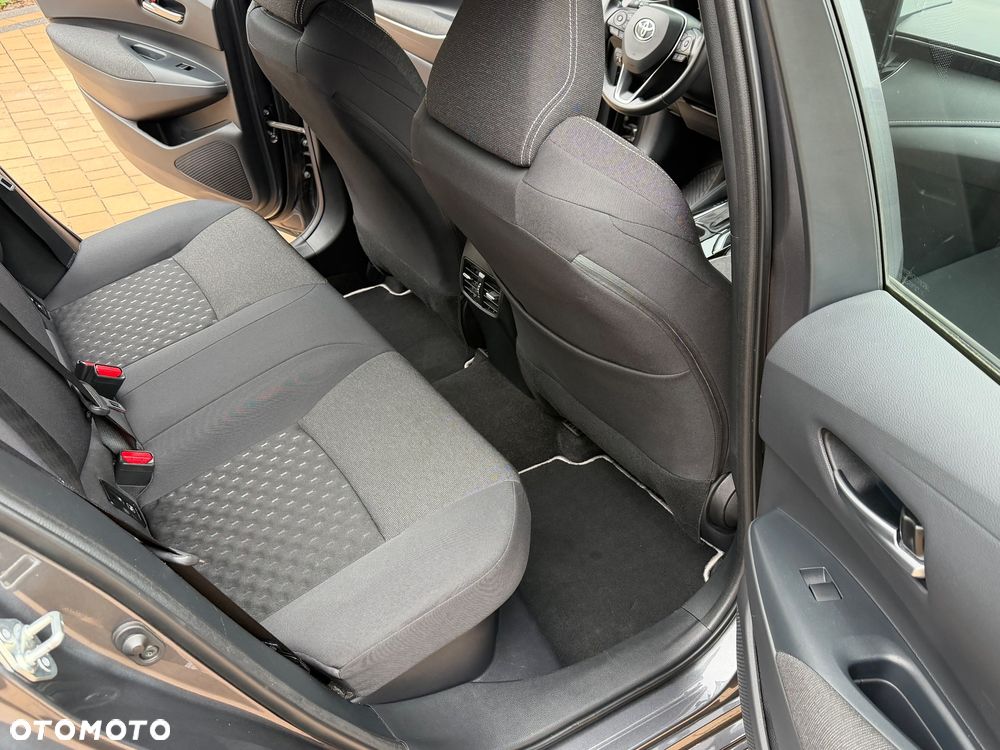 Toyota Corolla 1.8 Hybrid Comfort - 30