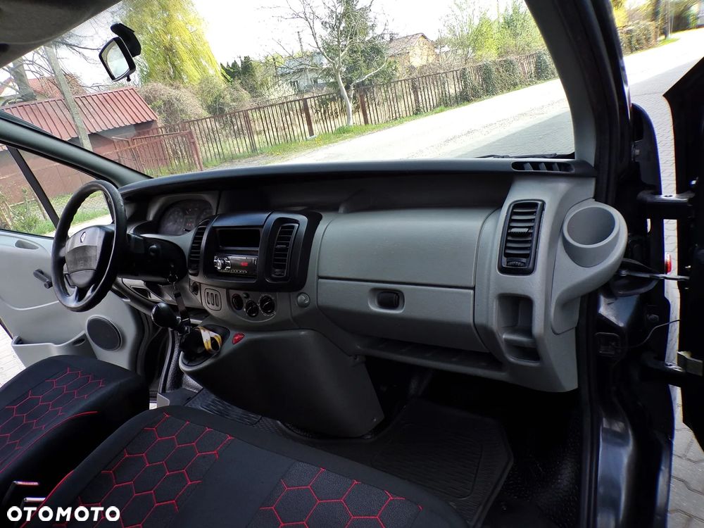 Renault TRAFIC - 16