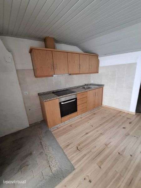 Vende se moradia  em  Povoa de Penela Penedono - Grande imagem: 5/12