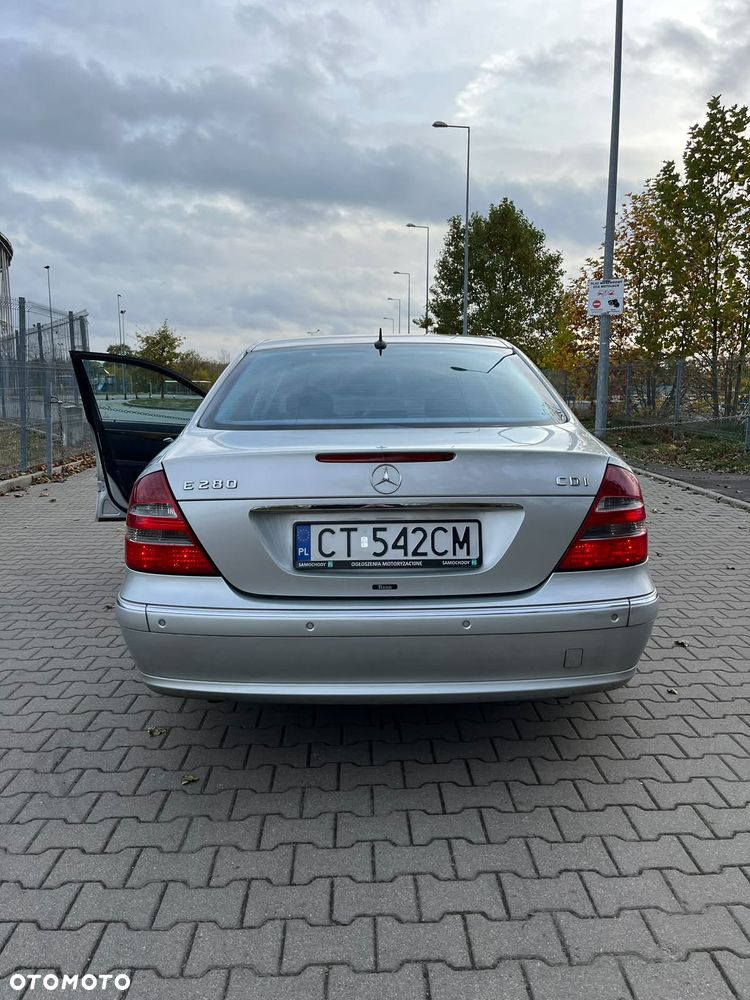 Mercedes-Benz Klasa E 280 CDI Avantgarde DPF - 11