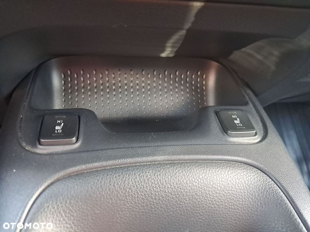 Toyota Corolla 2.0 Hybrid Comfort - 20