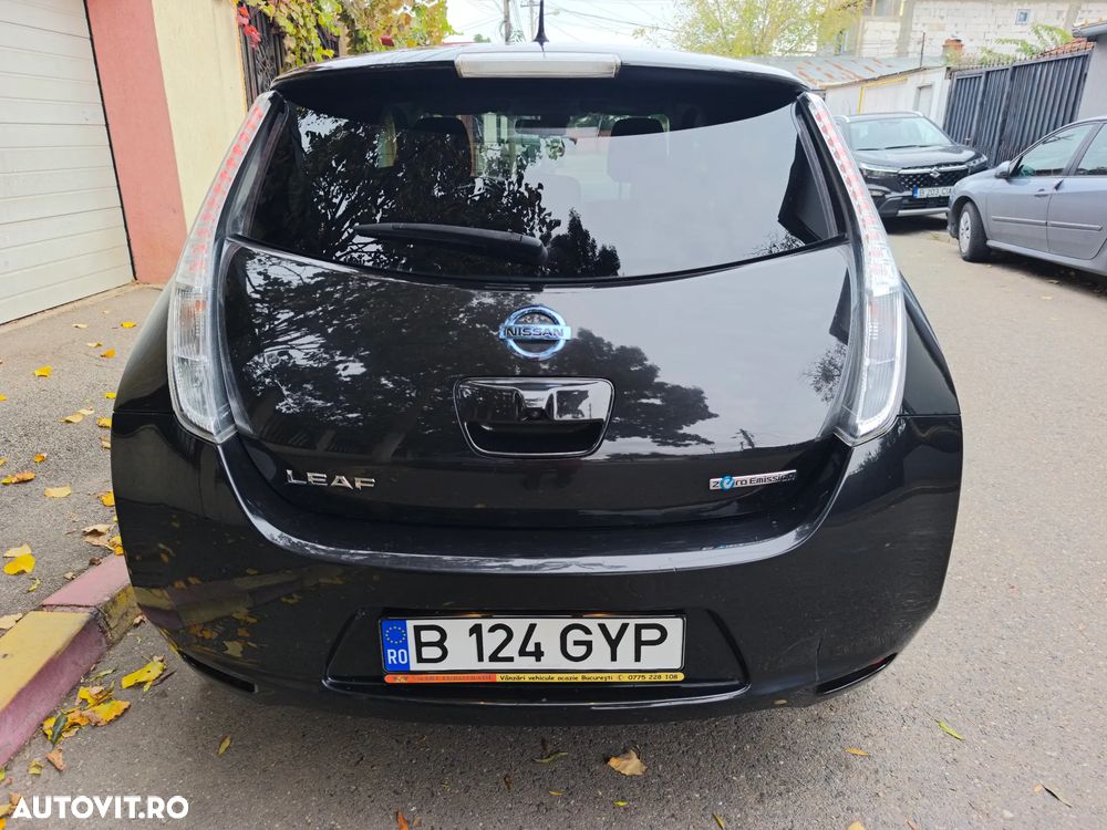 Nissan LEAF - 12
