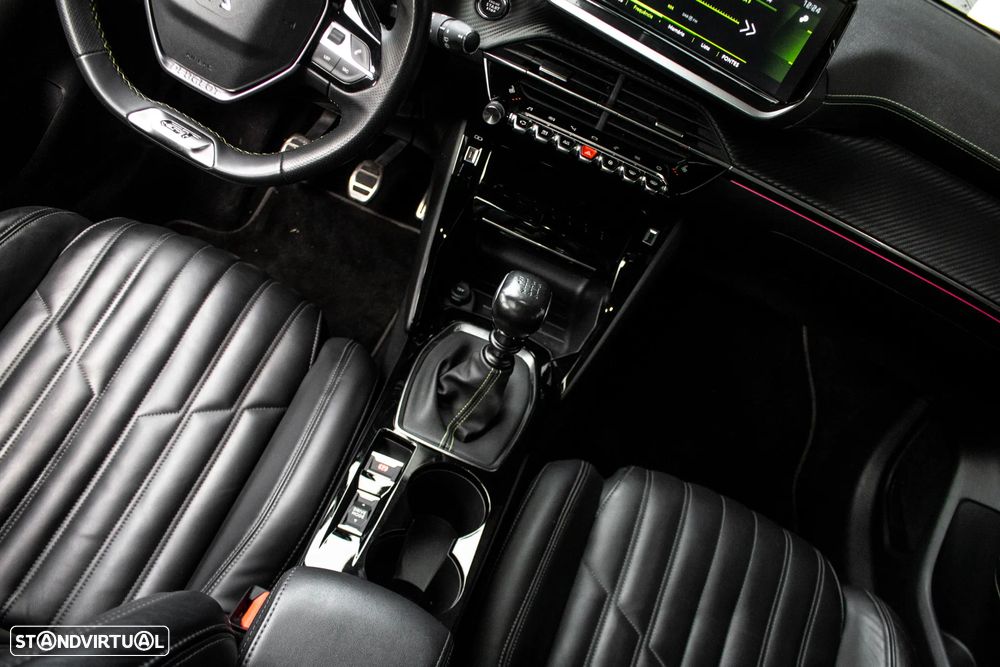 Peugeot 208 1.2 PureTech GT - 35