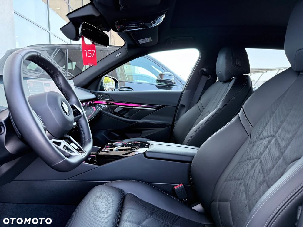 BMW Seria 5 520d xDrive - 30