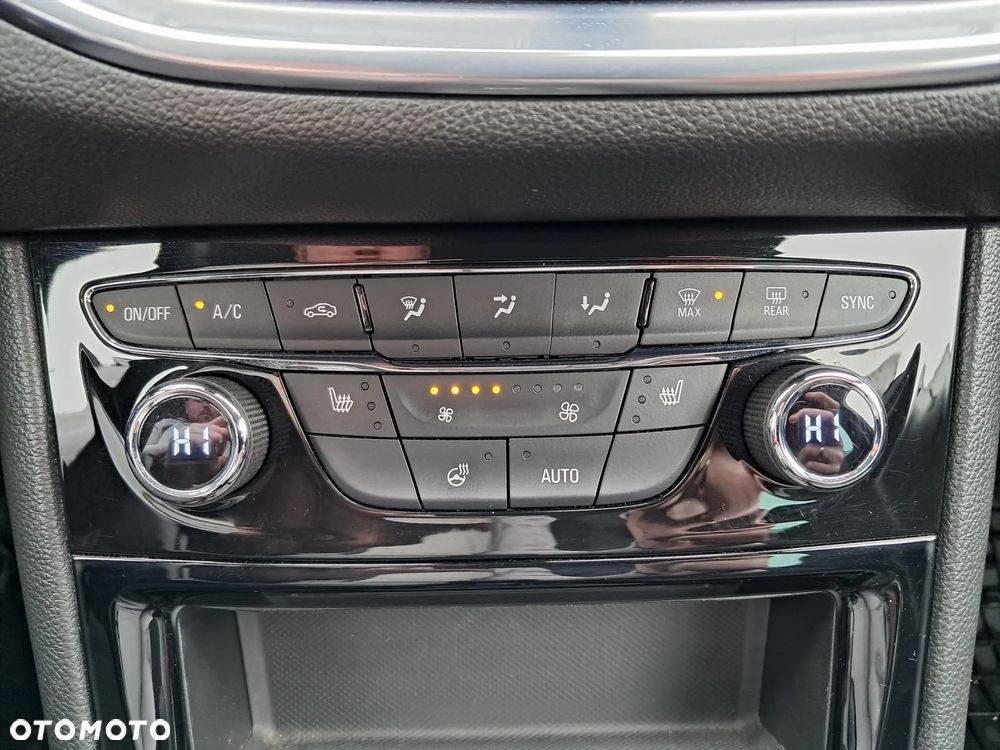 Opel Astra 1.2 T Elegance S&S - 15