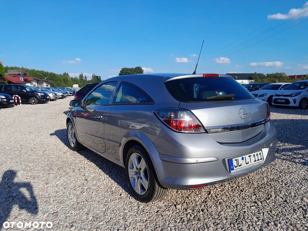 Opel Astra - 4