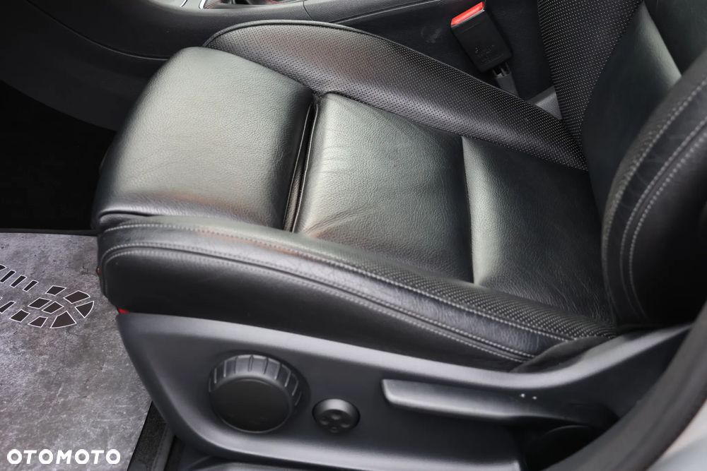 Mercedes-Benz CLA 180 d AMG Line - 15