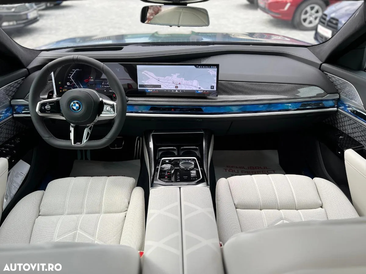 BMW M7 M760e xDrive - 34