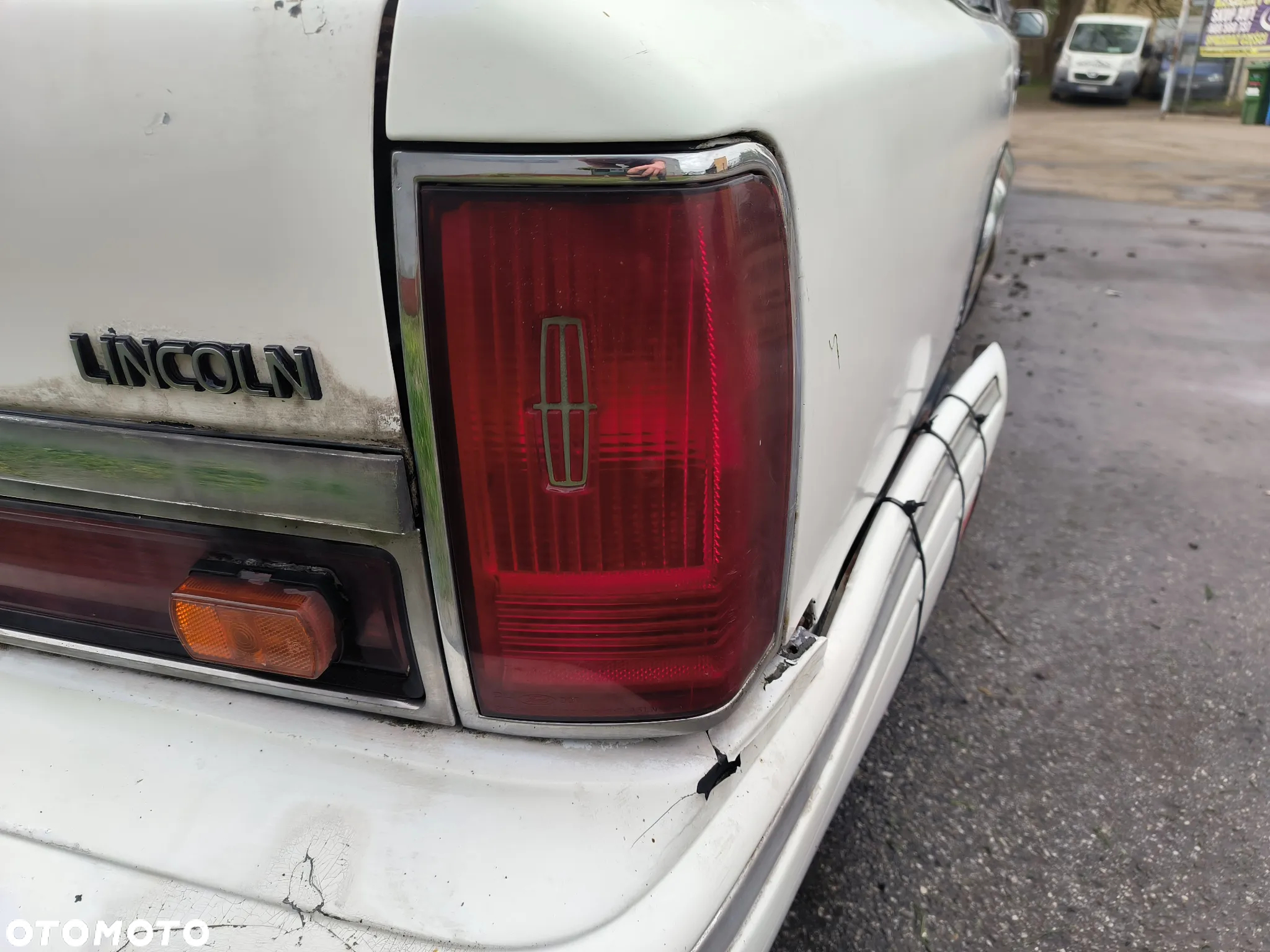 Części drzwi zderzak maska Lincoln Town Car II 89-97 4.8 V8 - 31