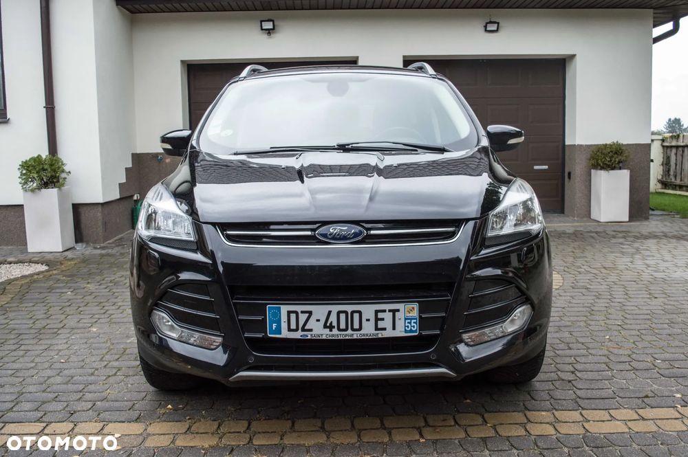 Ford Kuga 2.0 TDCi 2x4 Titanium - 2
