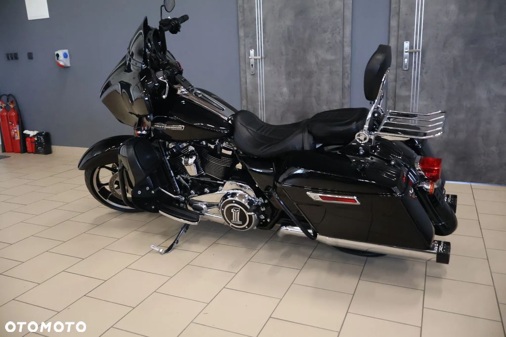 Harley-Davidson Touring Street Glide - 14