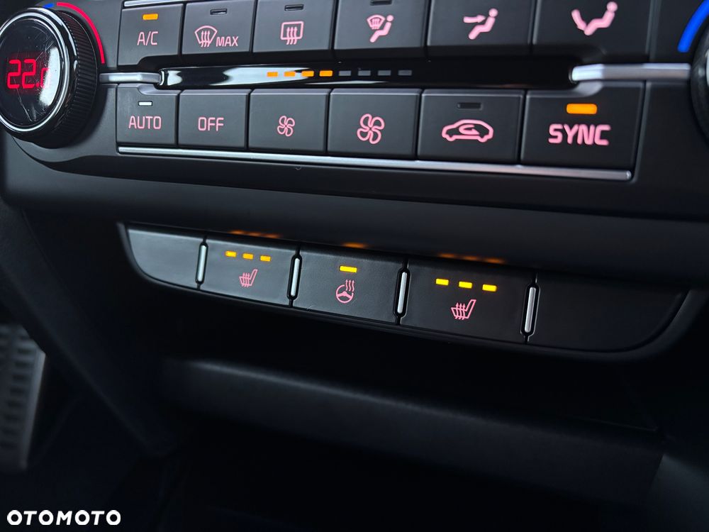 Kia Ceed 1.5 T-GDI DCT7 OPF (48V Mild Hybrid) GT Line - 35