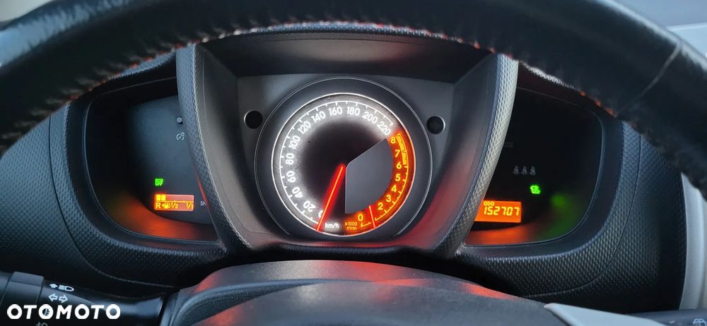 Toyota Urban Cruiser 1.33 4x2 Town+ - 9