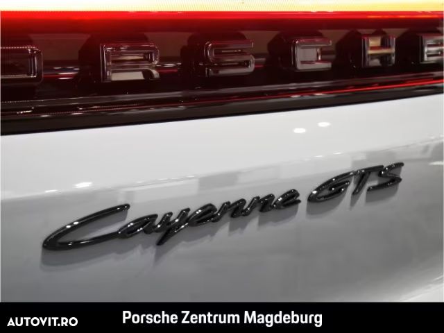 Porsche Cayenne Coupe GTS - 8