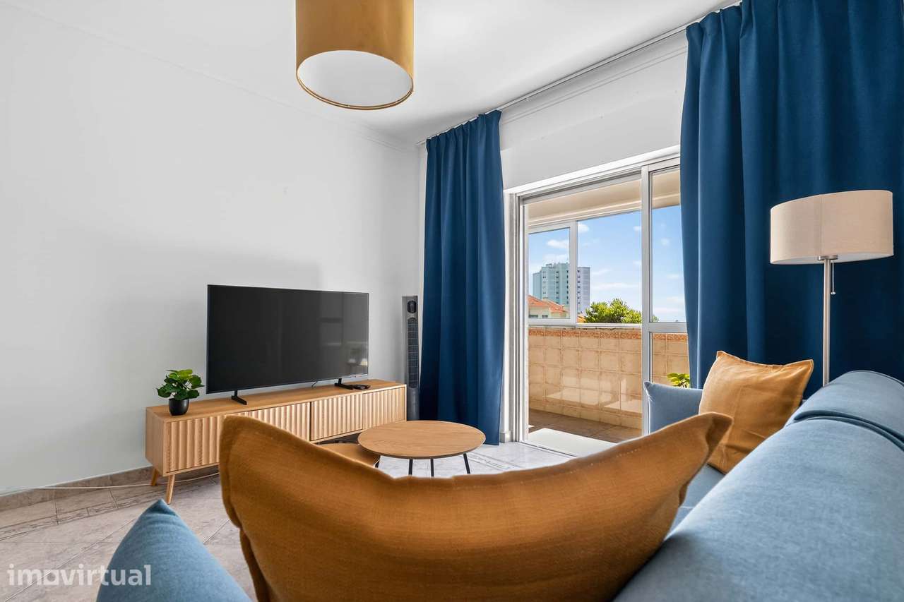 Apartment in Rua António Louro, Parede with 90 m² and 2 bedrooms - Grande imagem: 3/29