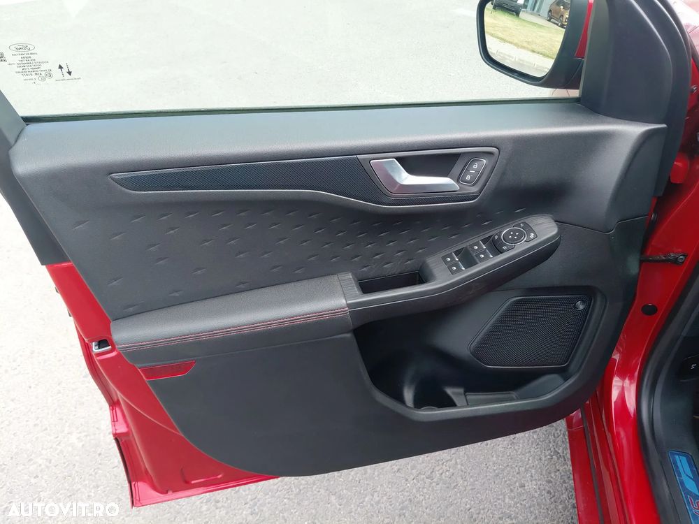 Ford Kuga 2.5 Duratec PHEV ST-LINE X - 19