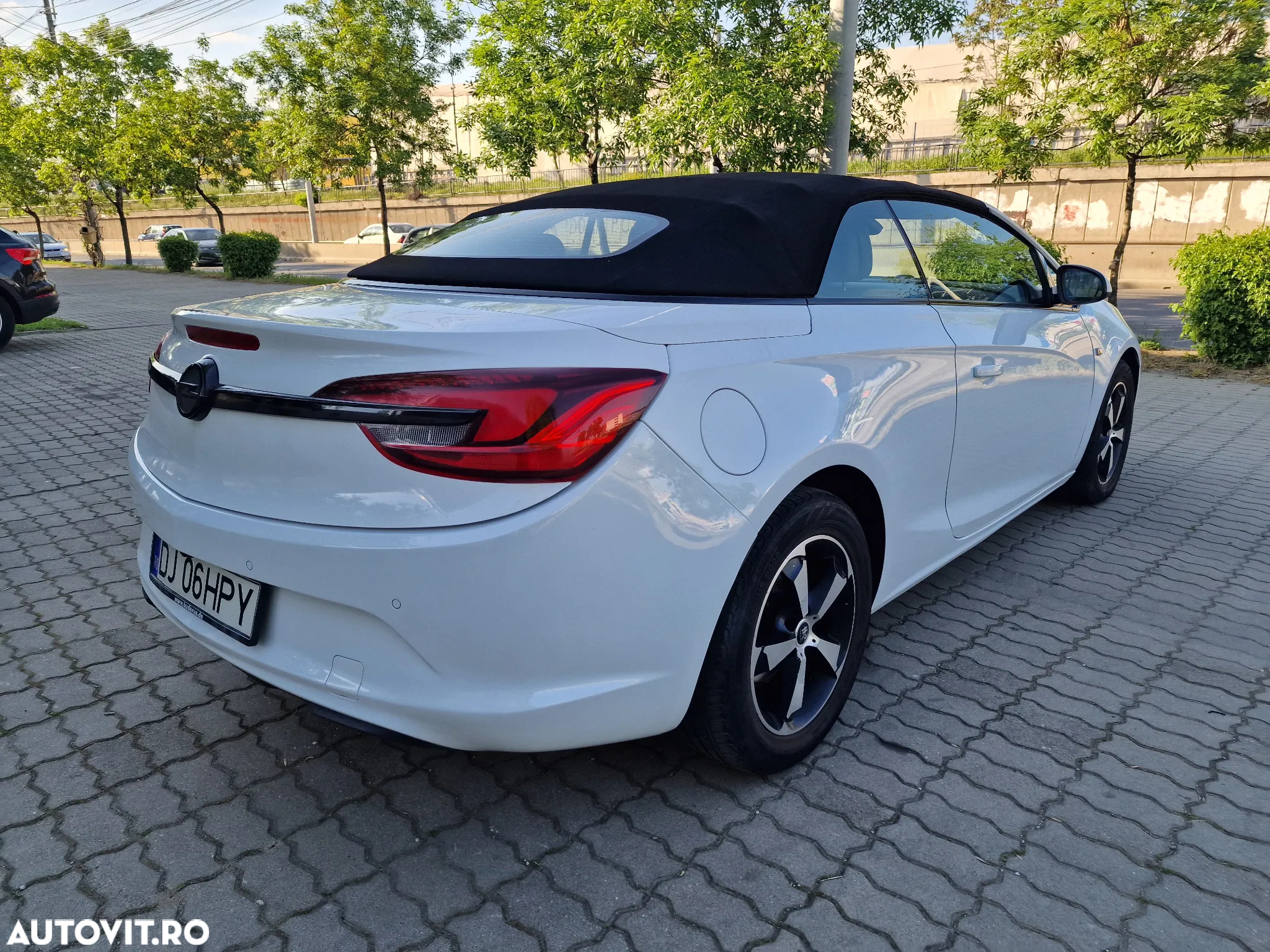 Opel Cascada 2.0 CDTI ECOTEC Start/Stop Cabriolet - 5