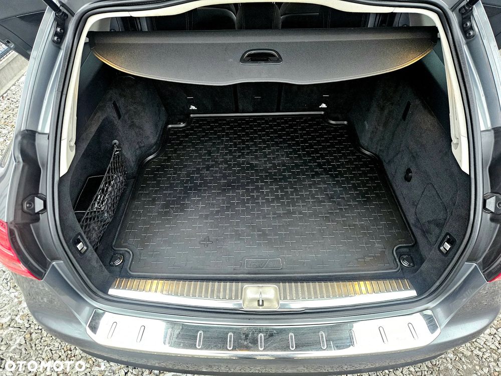 Mercedes-Benz Klasa C 220 d 4MATIC 9G-TRONIC - 38