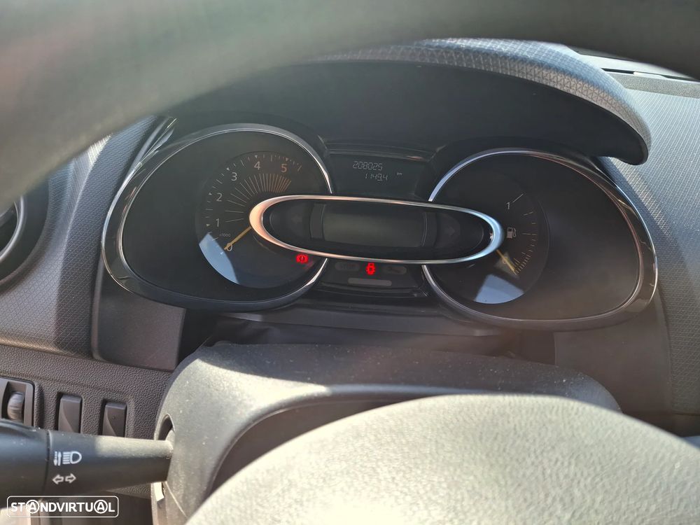 Renault Clio 1.5 dCi Confort - 8